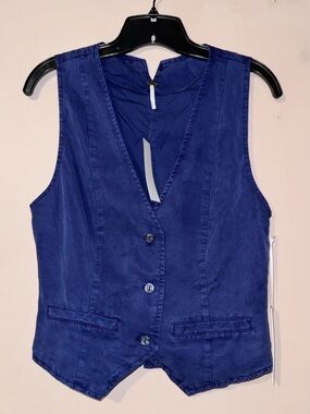 Young Fabulous & Broke Veda Blue Suede Like Button Front Vest Top Size M NWT!